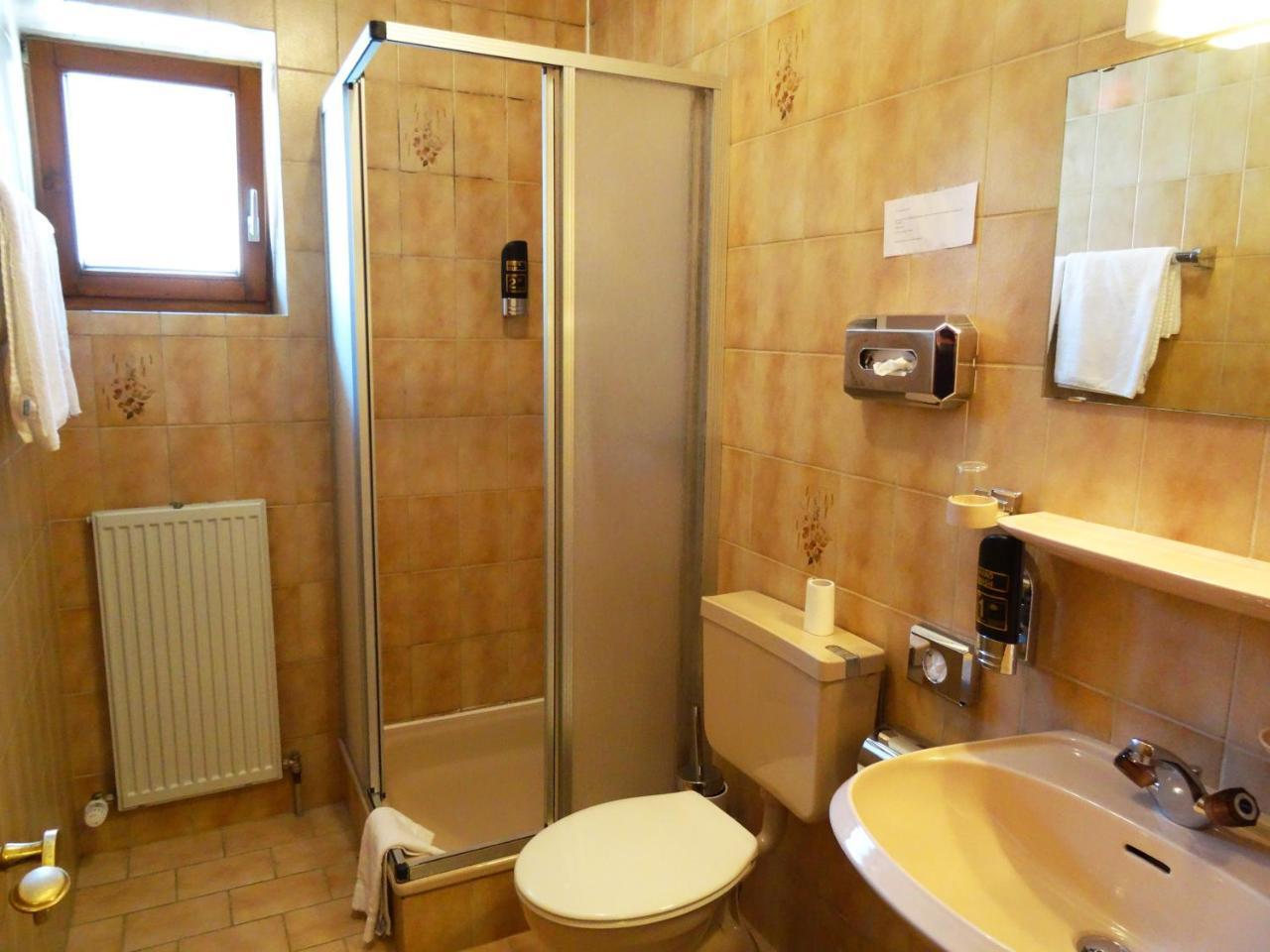 سيغزدورف Hotel Gasthof Forelle المظهر الخارجي الصورة